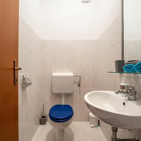 Apartment With Parking Space Mugeba, - 24244